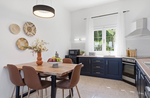 Pirgi Apartment | Anifo Apartment with Sea View, Wi-Fi, and Air Conditioning