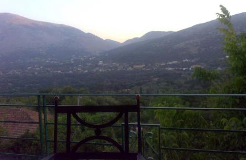 Logarata House | Anna's Apartment near Agia Efimia & Myrtos beach