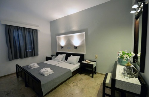 Vathianos Kampos Hotel | Anna's Double Room 150 meters from the sea
