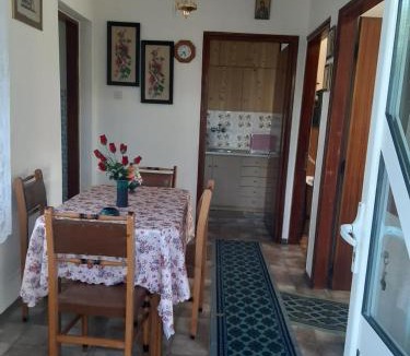 Skala Sotiros Apartment | ANNAS COTTAGE