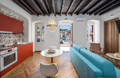Symi Apartment | Annikas Ground floor - Port View Apartment with sea view
