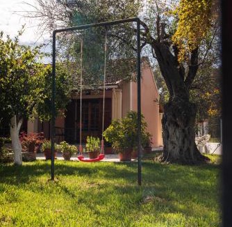Lefkimmi Apartment | Anthoula's garden apartments