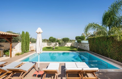 Mourniai Villa | Antonia Blue Villa