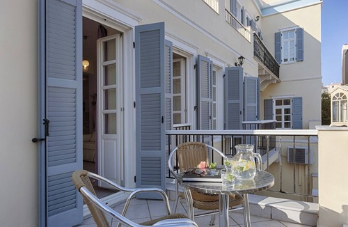 Ermoupoli House | Antouanetta Apartments