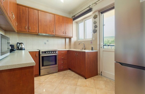 Kambi Apartment | Apartment 'Casa Zophora' with Mountain View, Wi-Fi and Air Conditioning