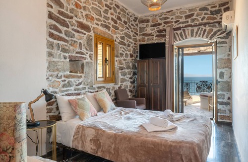 Kokkala Apartment | Apartment 'Castle Rizaraki 206' with Sea View, Wi-Fi and Air Conditioning