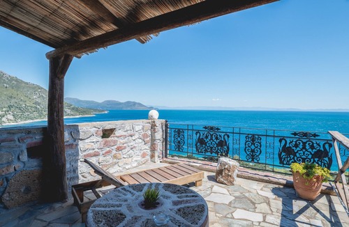 Kokkala Apartment | Apartment 'Castle Rizaraki 206' with Sea View, Wi-Fi and Air Conditioning
