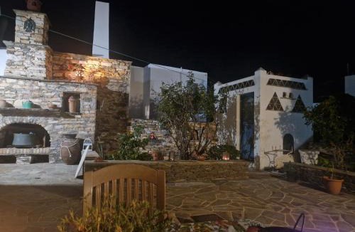 Artemonas Apartment | Apartment in the center of Artemonas, Sifnos