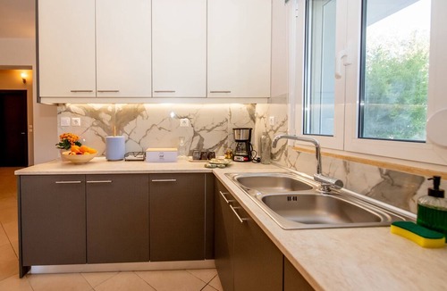 Kolymbia Apartment | Apartment 'Olive Treasure' with Private Terrace, Wi-Fi and Air Conditioning