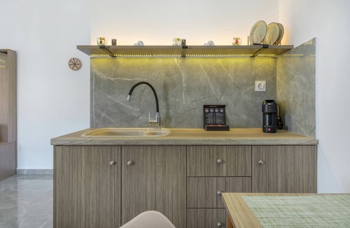 Merichas Apartment | Apartment 'The View House 2' with Sea View, Wi-Fi and Air Conditioning