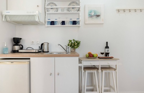 Katapola Apartment | Apartment 'Two-Bedroom' with Sea View, Wi-Fi and Air Conditioning