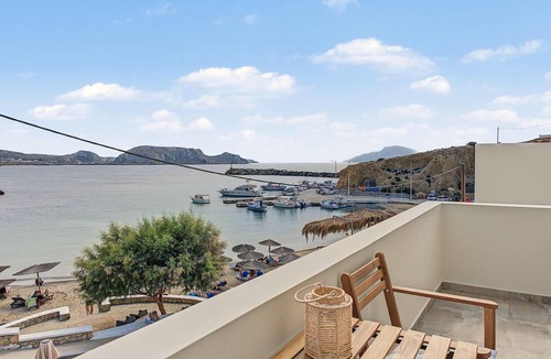 Finiki Apartment | Apartment 'Villa2' with Sea View, Wi-Fi and Air Conditioning