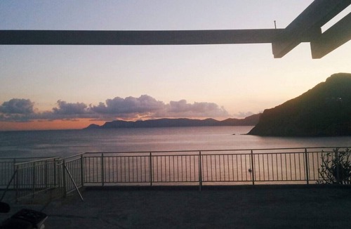 Skopelos Town Apartment | Apartment 'Waves Of Millos 1' with Sea View, Wi-Fi and Air Conditioning