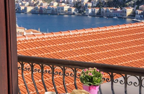 Symi Apartment | Apartment with sea view