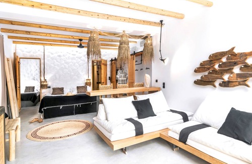 Milos Hotel | Aqua Houses