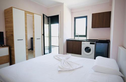 Radhime Apartment | Aren Couple