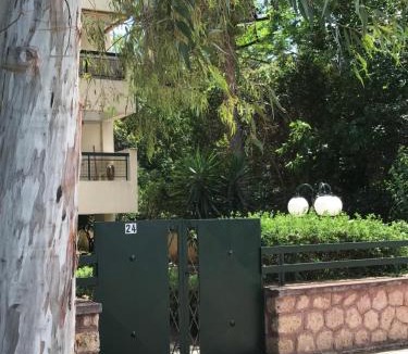 Glyfada Apartment | aris sweet home 2