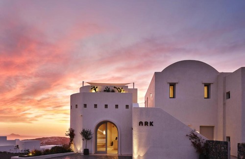 Pyrgos Hotel | Ark