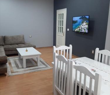 Pogradec Apartment | Arlind