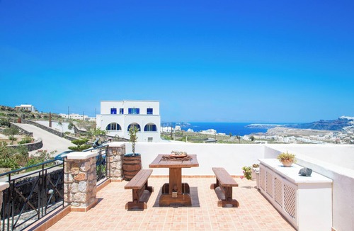 Pyrgos House | Aroma Cavas