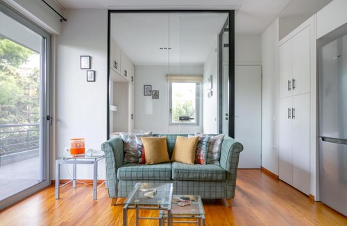 Alimos Apartment | Athena's South Apartment