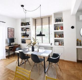 Palaio Faliro Apartment | Athenian Coastal Urban Living