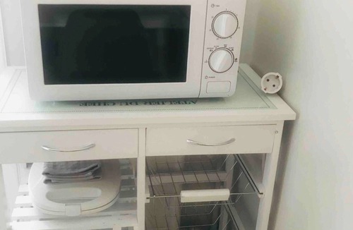 Athens Apartment | Athens Apartment 1-min Walk to Metro