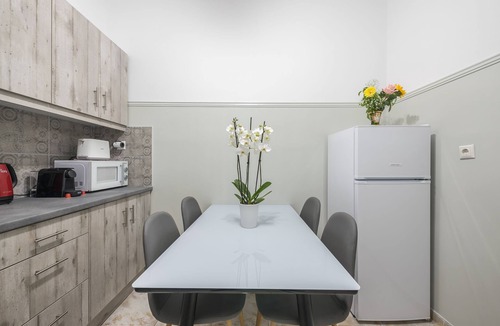 Metaxourgio Apartment | Athens Apartment 5-min to Metaxourgeio Metro