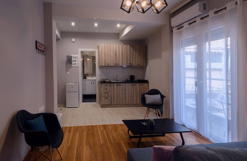 Neos Kosmos Apartment | Athens Chic House Apt B2 42sq.m 1st Floor