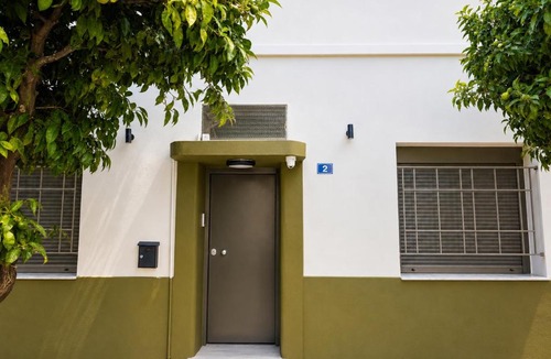 Petralona Apartment | Athens City Center Courtyard Suites