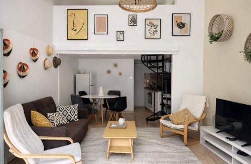 Ampelokipoi Apartment | Athens City Staying