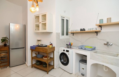 Neos Kosmos Apartment | Athens Elegant Apartment next to Acropolis, Metro stop Fix