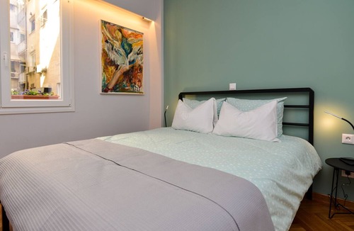 Athens City Centre Apartment | Athens heart, studio at Syntagma metro, tram stop