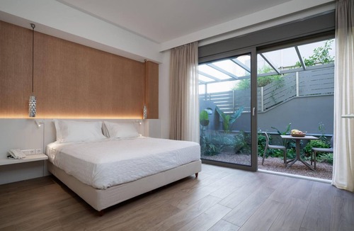 Kallithea Apartment | Athens Hill - Garden Apartment
