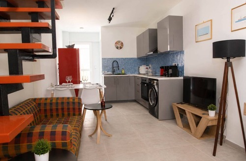 Kinosargous Apartment | Athens Mets Loft - Cozy Urban Gem, Park Views
