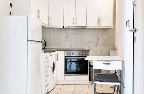Agios Panteleimonas Apartment | Athens Studio Near Metro & Transport Hub by ΜΡS