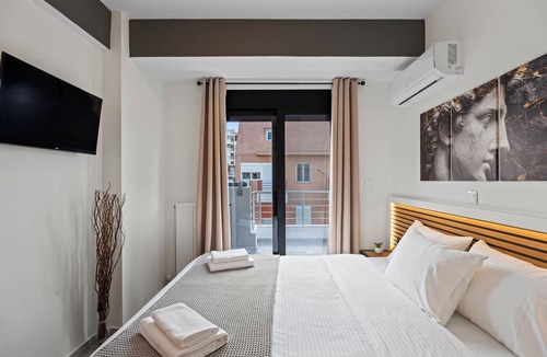 Neos Kosmos Hotel | Athens Vein