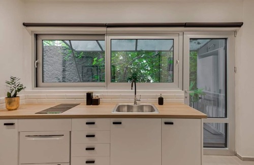 Monastiraki Apartment | Azur - Cozy Downtown Athens 1-Bdr Apartment