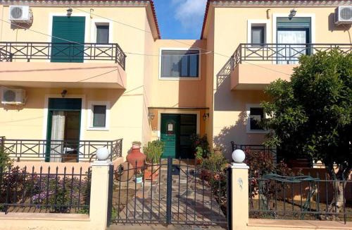 Mesotopos Apartment | Balcony With A View - In The Heart Of The Village