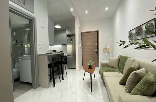 Loutraki Apartment | Beachfront 2Bedroom Flat SeaView