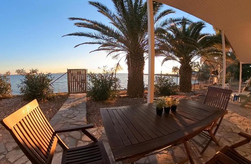 Lakopetra House | Beachfront 2Br Garden Bbq SeaView QuietRetreat