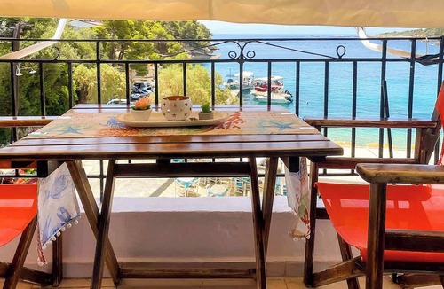 Patitiri Condo | Beachfront Alonnisos Nest - Cozy Summer Getaway