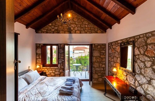 Paralio Astros House | Beachfront Astros Villa - Dukes Seaside Escape