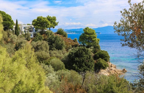 Katsarou Villa | Beachfront Greek Villa in Skiathos with Semi Private Sandy Beach