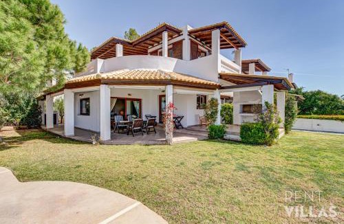 Plepi Villa | Beachfront Villa Armonia in Porto Hydra by goutos properties