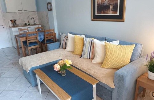 Flogita Apartment | Beachfront Villa Jordan