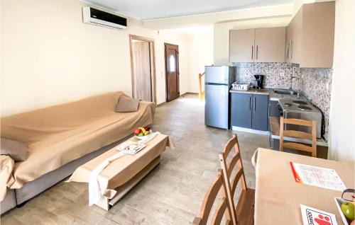 Skaloma Apartment | Beautiful Apartment In Nafpaktos
