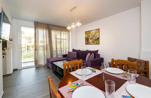 Glyfada Apartment | Beautifully renovated flat in superb location