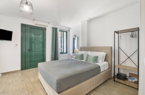 Agia Galini Bed & Breakfast | Bed and Breakfast 'Studio Room Sea View' with Sea View, Wi-Fi and Air Conditioning