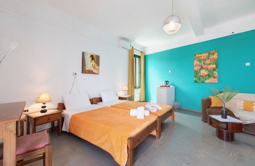 Agia Galini Bed & Breakfast | Bed and Breakfast 'Triple Room Sea View' with Sea View, Wi-Fi and Air Conditioning